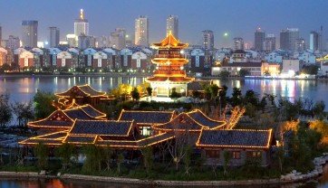 变得更加俏丽多姿